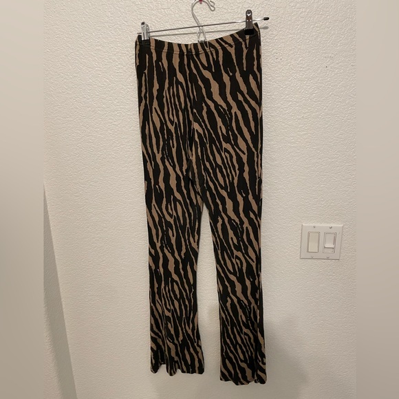 Nasty Gal Zebra flare pants - Picture 1 of 3